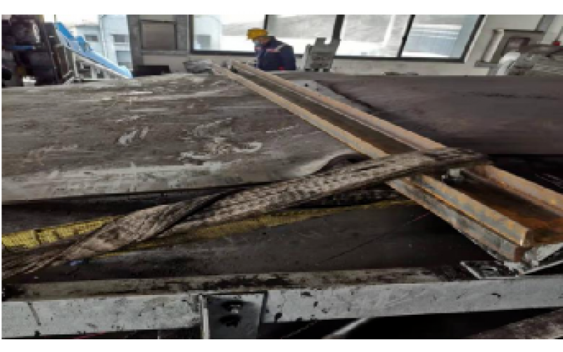 KWZK九州体育在线注册,九州体育（中国）钢丝输送带硫化机胶接工艺流程分享